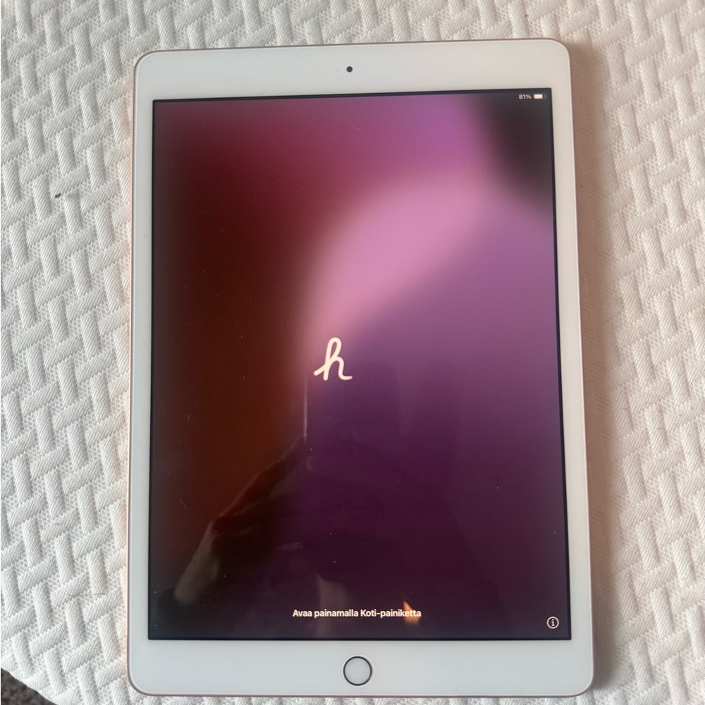 Rose Gold 7th Generation IPad